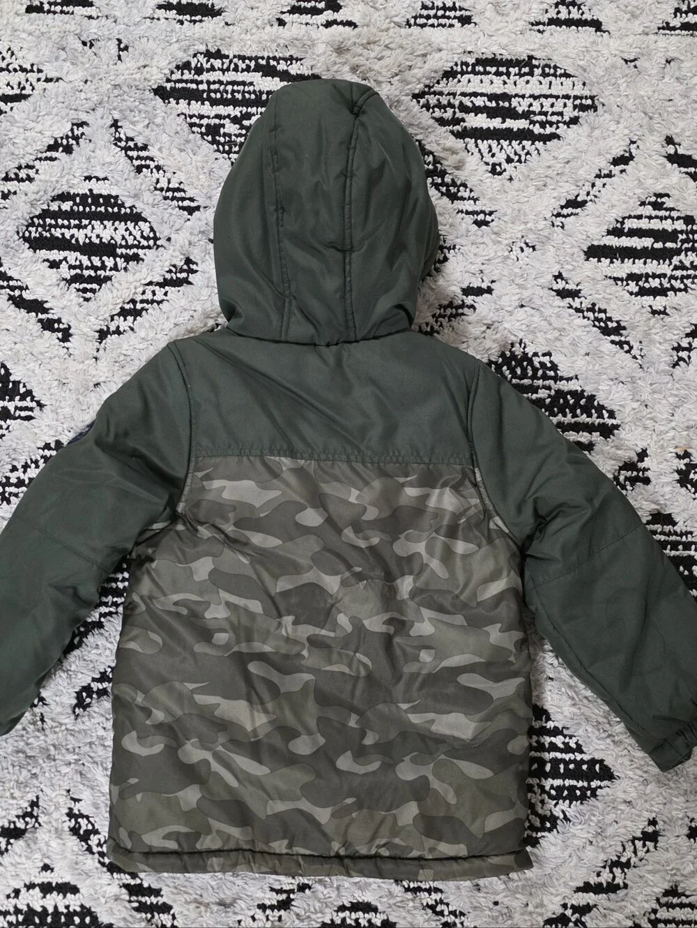 OshKosh B'Gosh Boys Camo Winter Coat M 5-6
